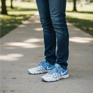 Nike Men’s UNC Tar Heels Athletic Shoes